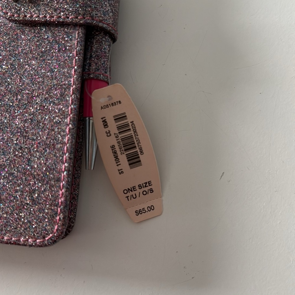 Victoria secret journal with pen. - Picture 3 of 4